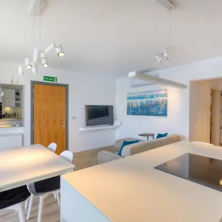 Designer 2Br Home With Stunning Views In St Pauls By 360 Estates St. Paul's Bay Exterior photo