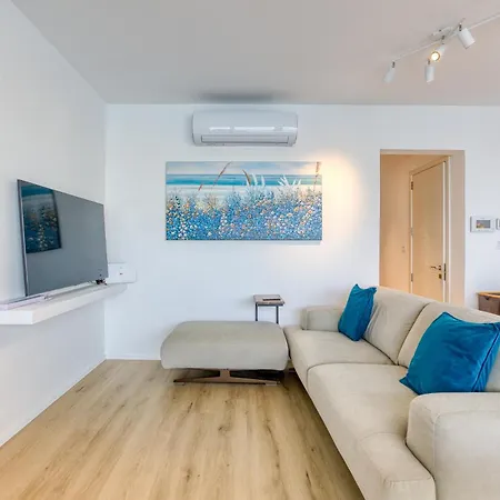 Designer 2Br Home With Stunning Views In St Pauls By 360 Estates St. Paul's Bay Exterior photo