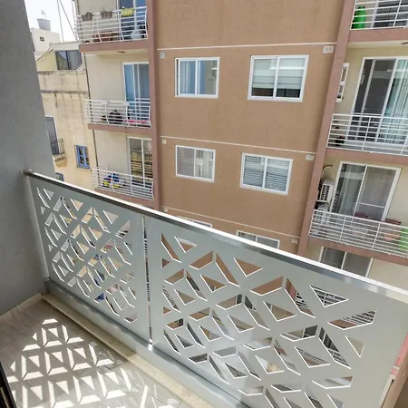 Designer 2Br Home With Stunning Views In St Pauls By 360 Estates St. Paul's Bay Exterior photo