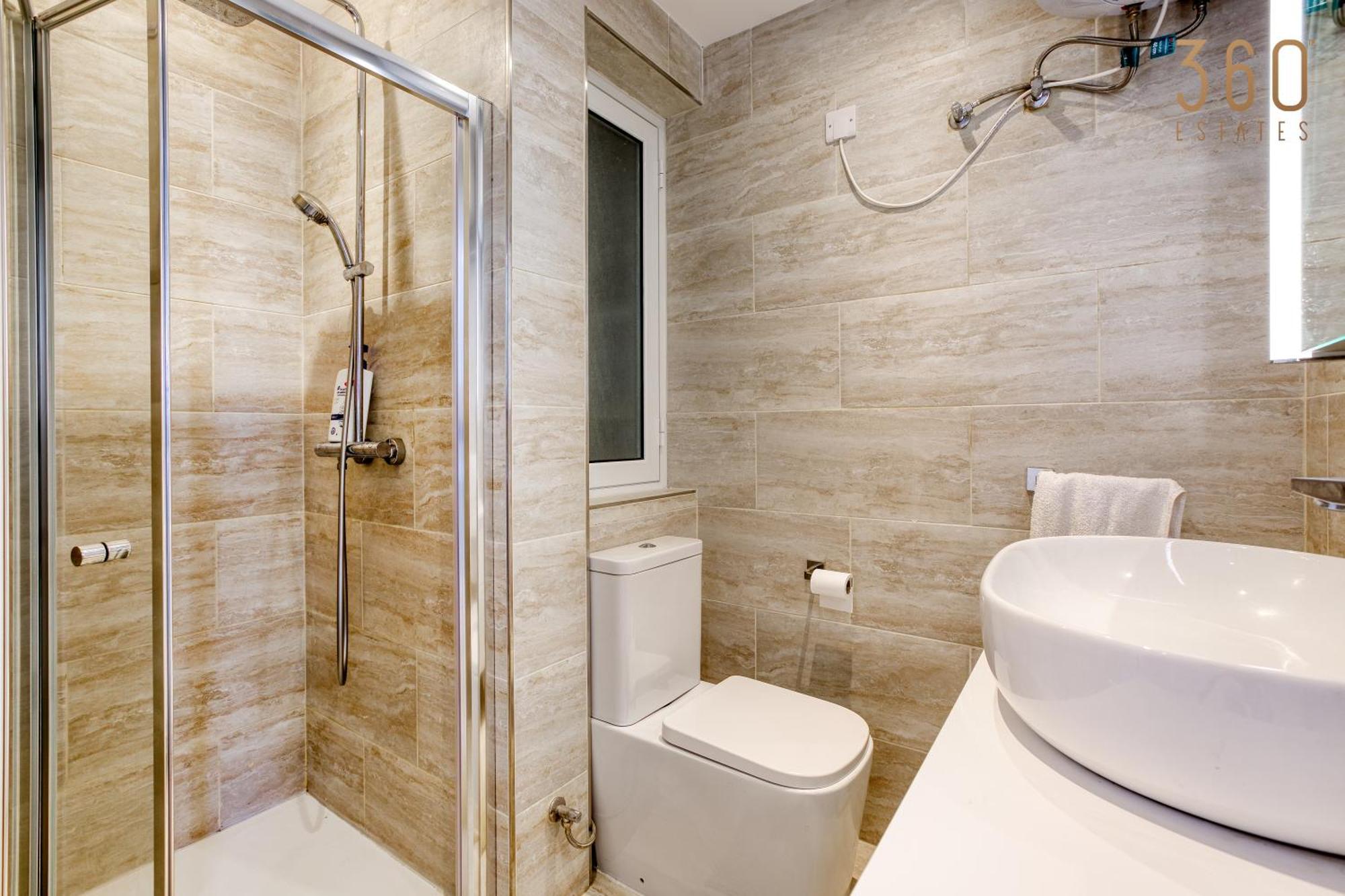 Designer 2br With Stunning Views In St Pauls By 360 Estates